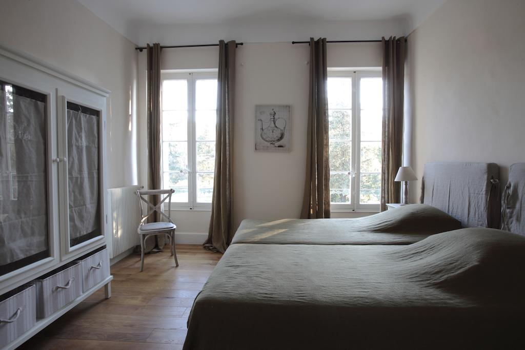 La Maison R Bed and Breakfast Pignans Habitación foto