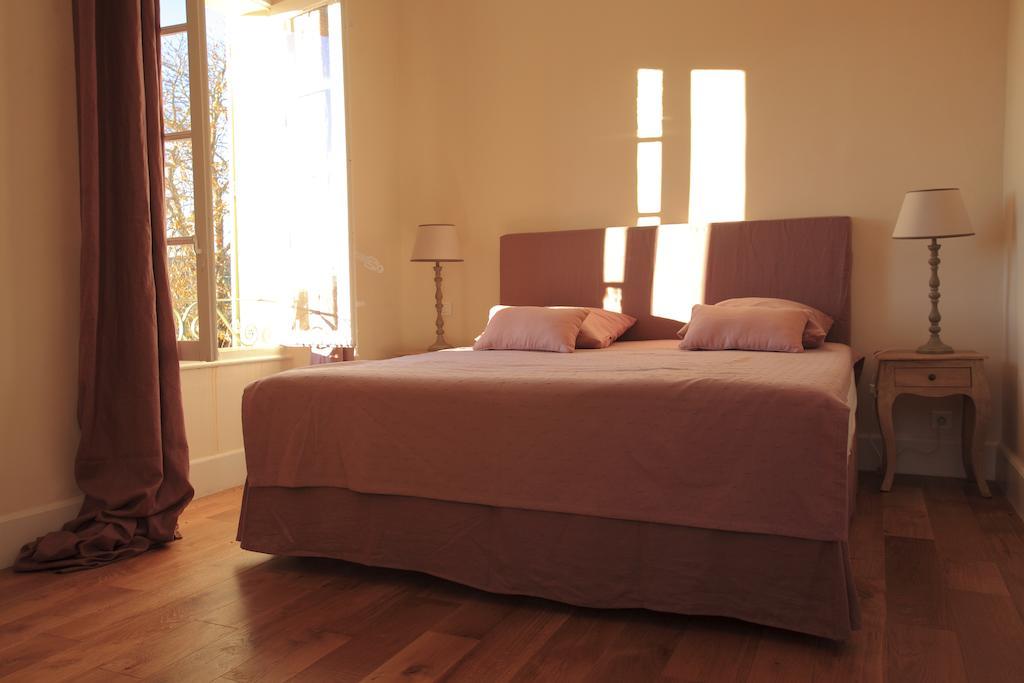 La Maison R Bed and Breakfast Pignans Habitación foto