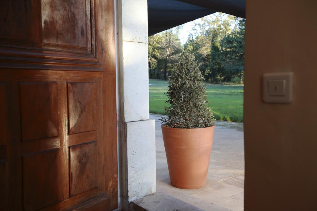 La Maison R Bed and Breakfast Pignans Exterior foto
